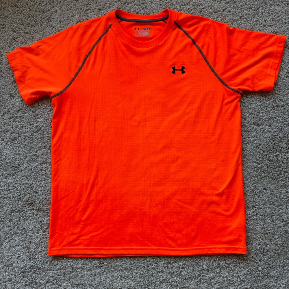 Men’s Under Armour shirt